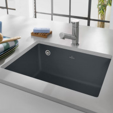 Villeroy&Boch Subway 60 SU Zlewozmywak podwieszany 1-komorowy prostokątny 54,5x44 cm CeramicPlus Ebony/czarny - 847937_O1